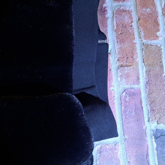 AKIRA BLACK BEAUTY STUNNER - Picture 8 of 10